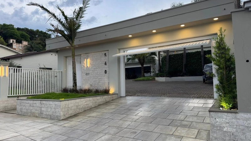 Casa de Alto Padrão com 4 Dormitórios no Bairro Rui Barbosa: 5ª foto da galeria de imagens do imóvel