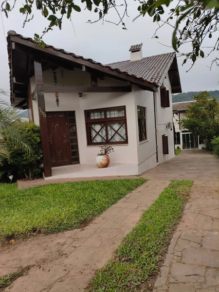 Casa Ampla com Anexo Gourmet na Ramiro Barcelos em Montenegro: 2ª foto da galeria de imagens do imóvel