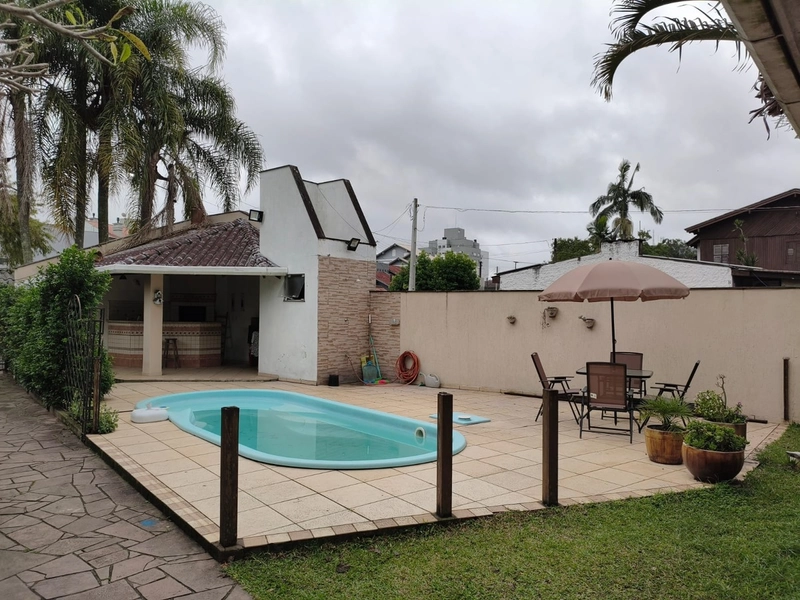 Casa 3 quartos com Piscina e Quiosque à Venda na Timbaúva | Montenegro: 4ª foto da galeria de imagens do imóvel
