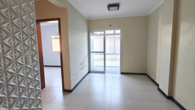 Apartamento Térreo Semi-Mobiliado de 2 Dormitórios no Bairro Timbaúva: 2ª foto da galeria de imagens do imóvel