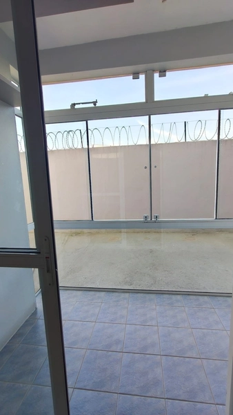 Apartamento Térreo Semi-Mobiliado de 2 Dormitórios no Bairro Timbaúva: 3ª foto da galeria de imagens do imóvel