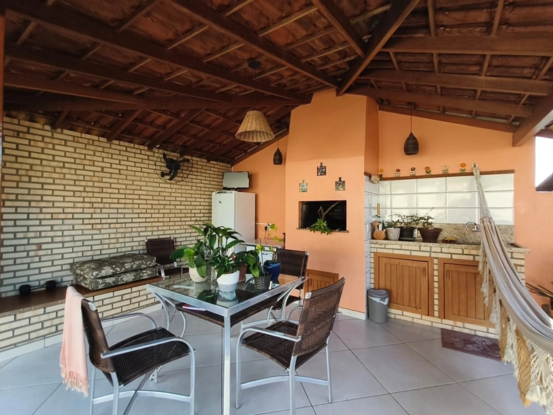 Casa de 3 Dormitórios com Pátio de 448m² no Bairro São João: 12ª foto da galeria de imagens do imóvel