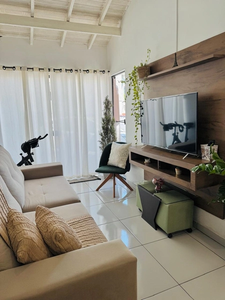 Casa em Condomínio Fechado de 2 Dormitórios no Bairro Senai: 2ª foto da galeria de imagens do imóvel