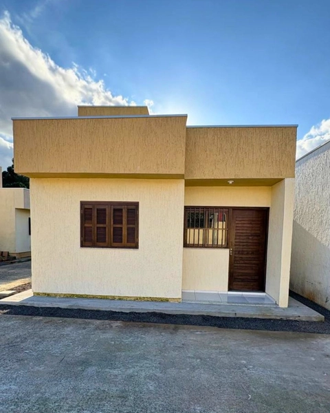 Casa de 2 Dormitórios em Condomínio sem Taxa no Bairro São Paulo