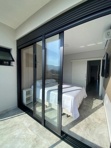 Casa de Alto Padrão de 214m² Semimobiliada no San Vicente: 22ª foto da galeria de imagens do imóvel