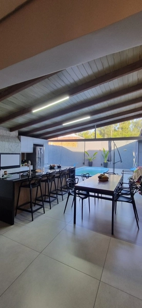 Casa de 3 Dormitórios com Piscina e Espaço Gourmet em Montenegro: 12ª foto da galeria de imagens do imóvel