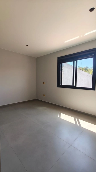 Casa de 3 Dorms com Suíte e Amplo Terreno em Pareci Novo: 4ª foto da galeria de imagens do imóvel