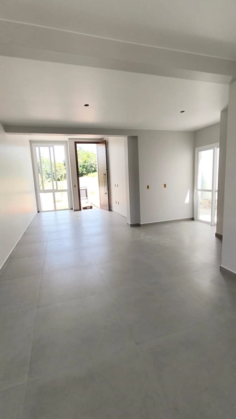 Casa de 3 Dorms com Suíte e Terreno de 450m² em Pareci Novo: 3ª foto da galeria de imagens do imóvel