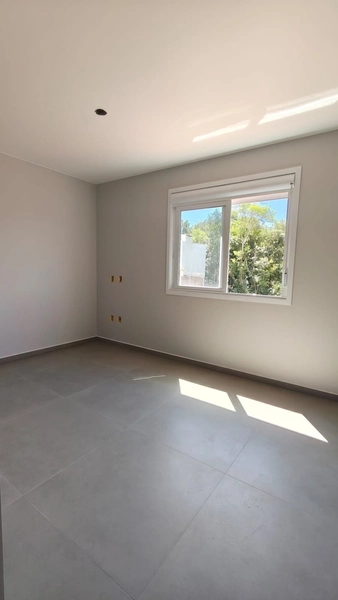 Casa de 3 Dorms com Suíte e Terreno de 450m² em Pareci Novo: 6ª foto da galeria de imagens do imóvel