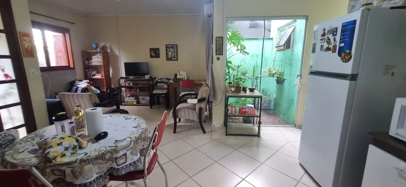 Casa 2 dormitórios à Venda no Bairro Olaria em Montenegro-RS: 3ª foto da galeria de imagens do imóvel