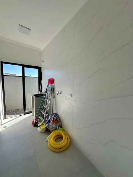 Casa térrea moderna nova com 3 dormitórios e piscina - Condominio: 63ª foto da galeria de imagens do imóvel