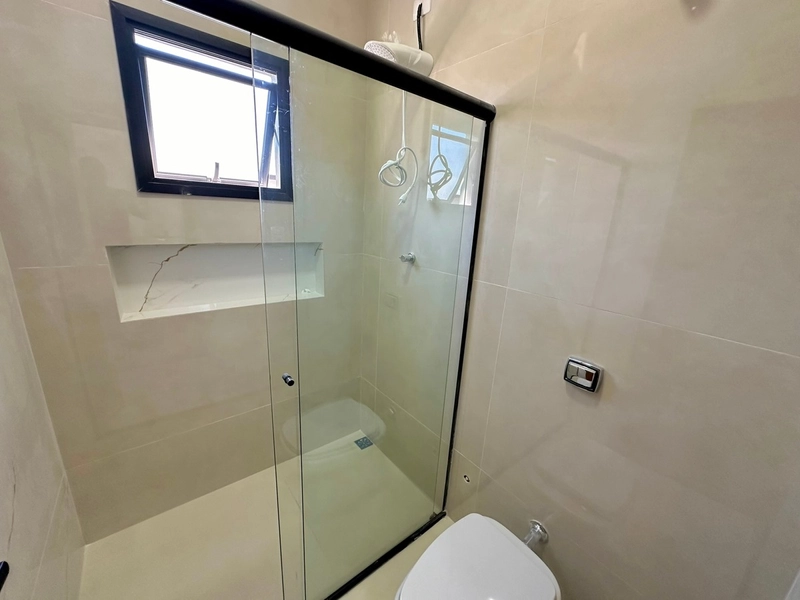 Casa térrea moderna nova com 3 dormitórios e piscina - Condominio: 22ª foto da galeria de imagens do imóvel