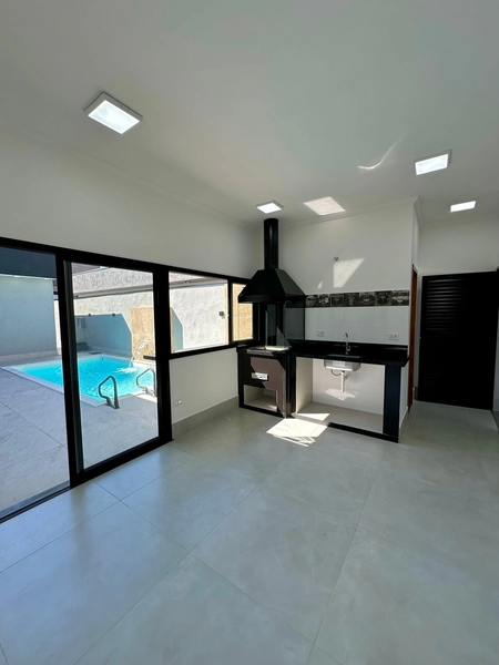 Casa térrea moderna nova com 3 dormitórios e piscina - Condominio: 50ª foto da galeria de imagens do imóvel