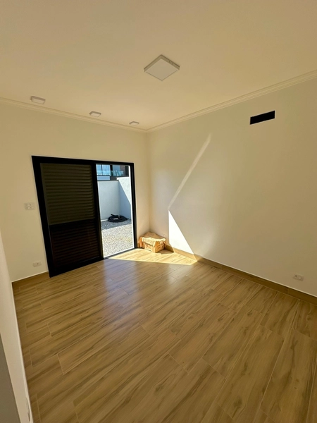Casa térrea moderna nova com 3 dormitórios e piscina - Condominio: 35ª foto da galeria de imagens do imóvel