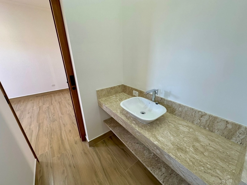 Casa térrea moderna nova com 3 dormitórios e piscina - Condominio: 23ª foto da galeria de imagens do imóvel