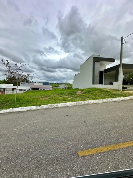 Terreno plano 250 m2 em Condomínio com área de lazer - Taubaté/SP: 3ª foto da galeria de imagens do imóvel