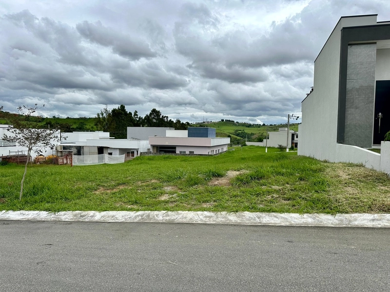 Terreno plano 250 m2 em Condomínio com área de lazer - Taubaté/SP: 2ª foto da galeria de imagens do imóvel