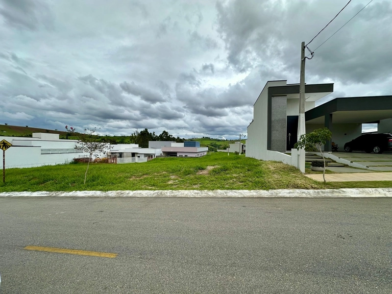 Terreno plano 250 m2 em Condomínio com área de lazer - Taubaté/SP: 1ª foto da galeria de imagens do imóvel
