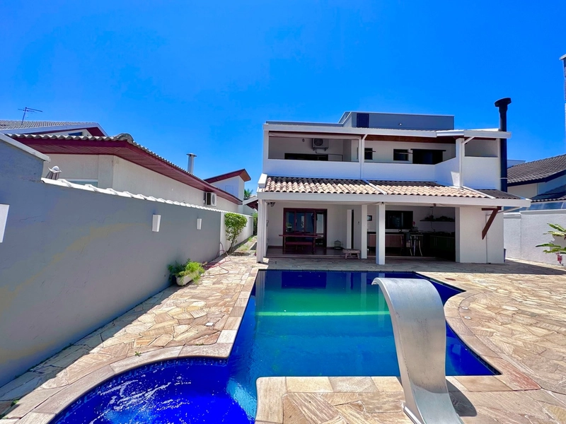 Casa com 4 suítes, piscina e sauna - Condomínio Taubaté Village SP: 30ª foto da galeria de imagens do imóvel