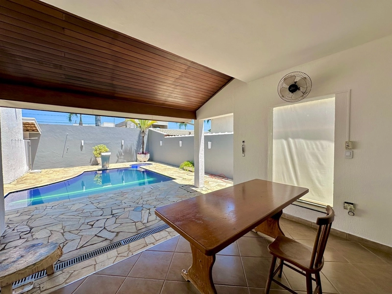 Casa com 4 suítes, piscina e sauna - Condomínio Taubaté Village SP: 19ª foto da galeria de imagens do imóvel