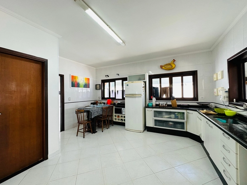 Casa com 4 suítes, piscina e sauna - Condomínio Taubaté Village SP: 16ª foto da galeria de imagens do imóvel