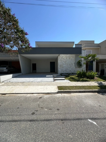 Casa térrea nova e moderna com 3 suítes, cozinha planejada e quintal: 15ª foto da galeria de imagens do imóvel
