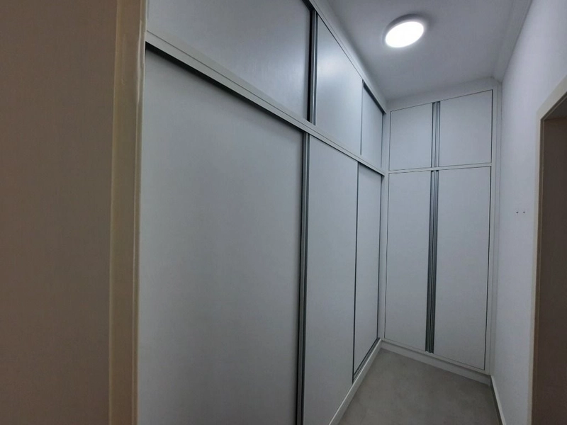 Sobrado semi mobiliado com armários, 4 suítes e quintal - Condomínio: 45ª foto da galeria de imagens do imóvel