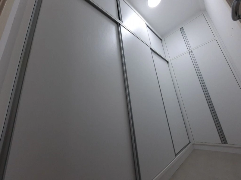 Sobrado semi mobiliado com armários, 4 suítes e quintal - Condomínio: 47ª foto da galeria de imagens do imóvel