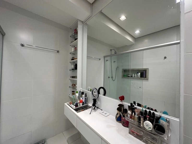Apartamento 3 dormitórios 110 m2 + 2 vagas - Edifício Vert -Taubaté SP: 45ª foto da galeria de imagens do imóvel
