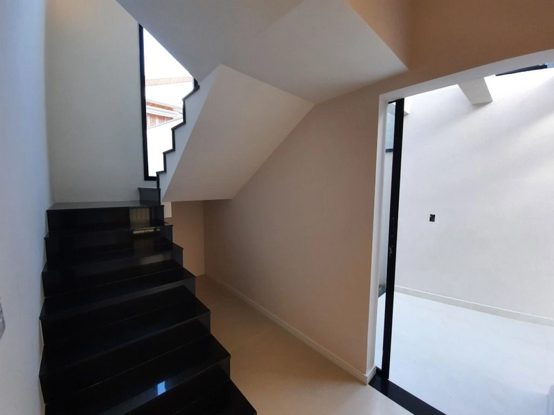Casa semi mobiliada com 4 dormitórios + escritório, piscina e gourmet: 31ª foto da galeria de imagens do imóvel