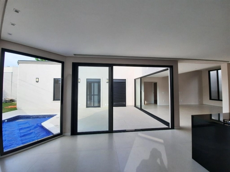 Casa semi mobiliada com 4 dormitórios + escritório, piscina e gourmet: 12ª foto da galeria de imagens do imóvel
