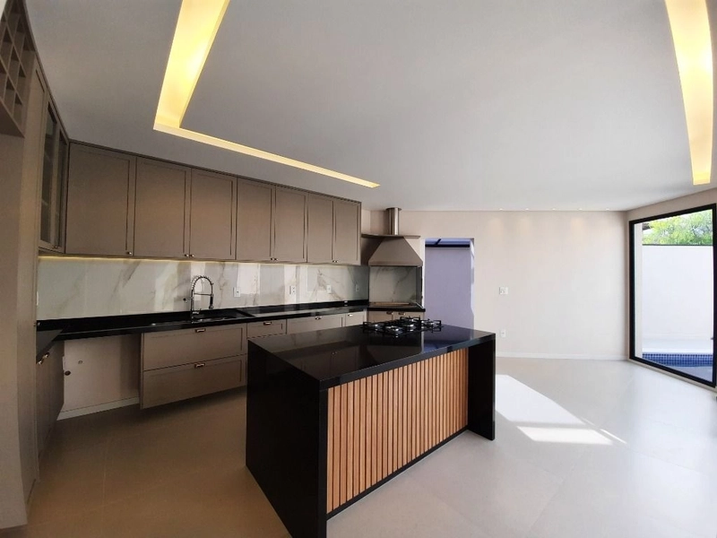 Casa semi mobiliada com 4 dormitórios + escritório, piscina e gourmet: 13ª foto da galeria de imagens do imóvel