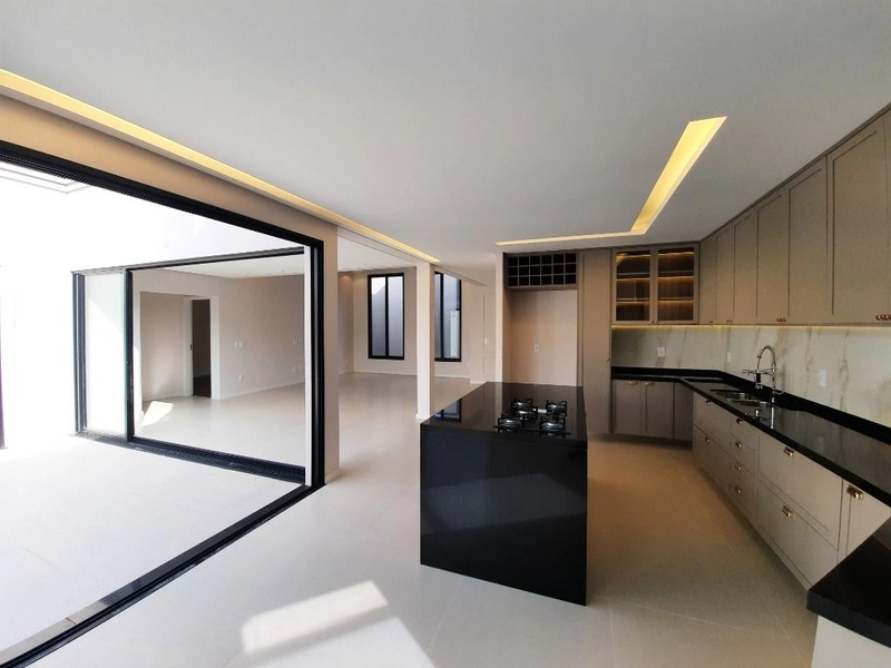 Casa semi mobiliada com 4 dormitórios + escritório, piscina e gourmet: 20ª foto da galeria de imagens do imóvel
