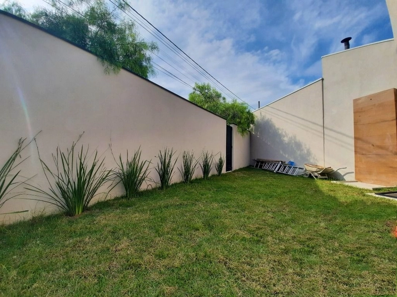 Casa semi mobiliada com 4 dormitórios + escritório, piscina e gourmet: 8ª foto da galeria de imagens do imóvel