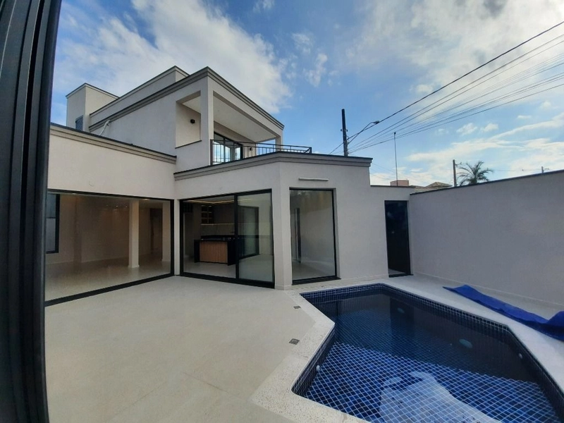 Casa semi mobiliada com 4 dormitórios + escritório, piscina e gourmet: 1ª foto da galeria de imagens do imóvel