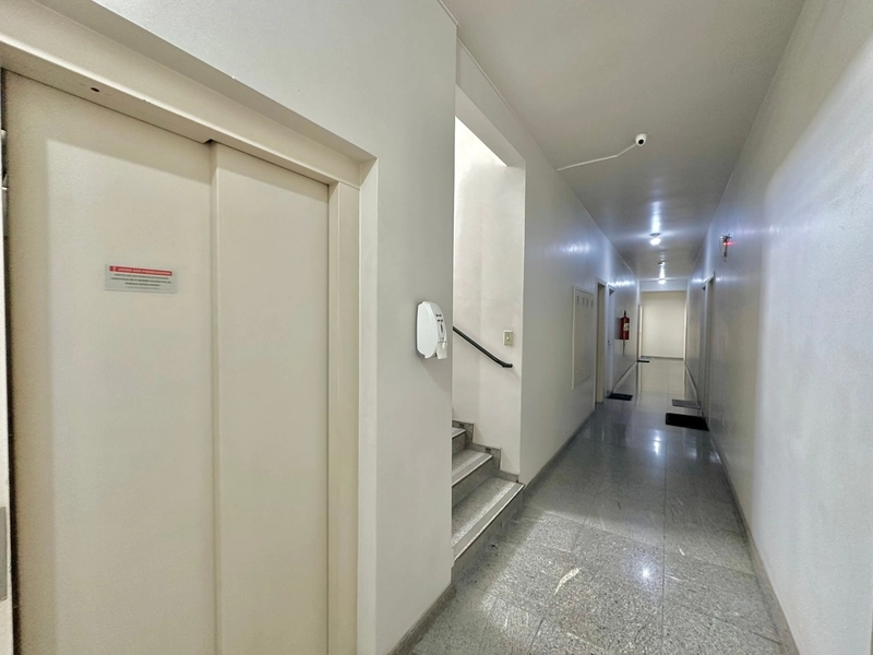 Sala comercial com elevador e recepção, no Centro de Taubaté SP: 14ª foto da galeria de imagens do imóvel