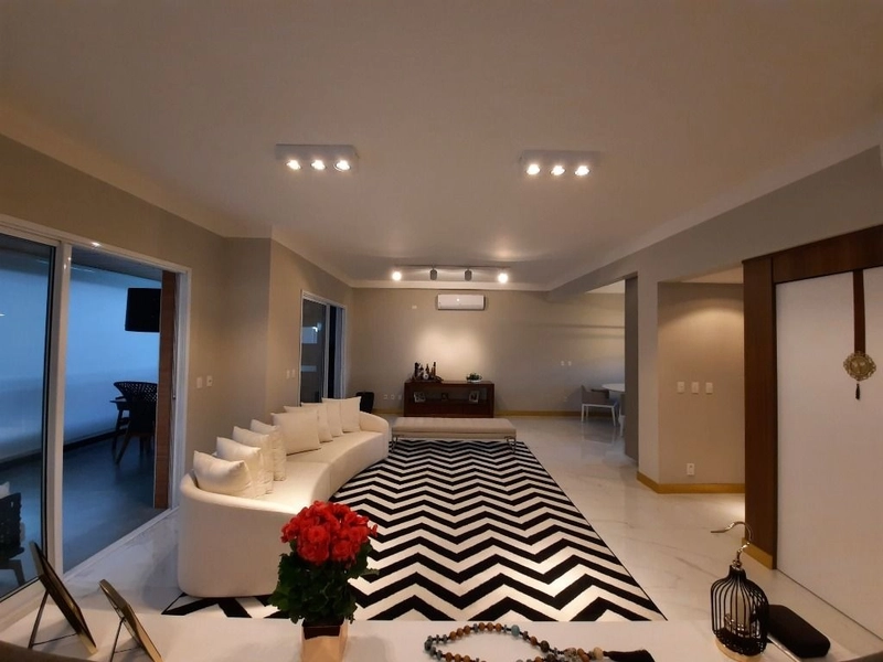 Apartamento alto padrão 4 suítes, varanda gourmet e 4 vagas Taubaté SP: 9ª foto da galeria de imagens do imóvel