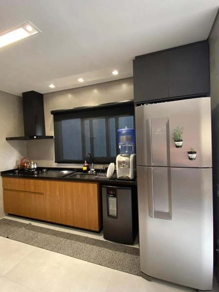 Casa térrea mobiliada, alto padrão, condomínio fechado em Taubaté SP: 3ª foto da galeria de imagens do imóvel