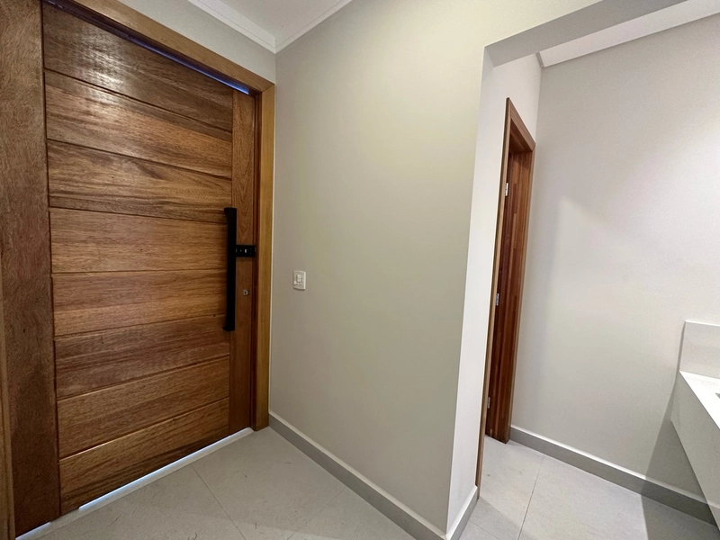 Casa 3 dormitórios com armários em condomínio fechado em Taubaté SP: 3ª foto da galeria de imagens do imóvel