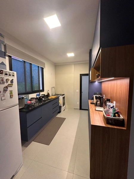 Casa 3 dormitórios com armários em condomínio fechado em Taubaté SP: 9ª foto da galeria de imagens do imóvel
