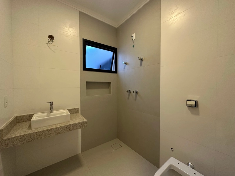 Casa 3 dormitórios com armários em condomínio fechado em Taubaté SP: 36ª foto da galeria de imagens do imóvel