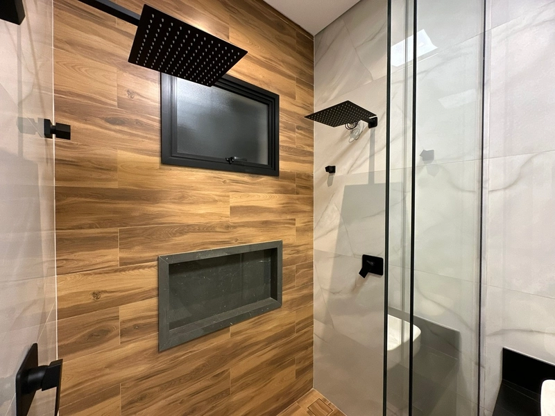 Casa nova com 4 suítes e piscina! Condomínio OuroVille Taubaté SP: 90ª foto da galeria de imagens do imóvel