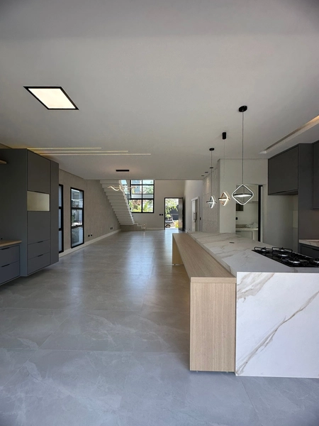 Casa nova com 4 suítes e piscina! Condomínio OuroVille Taubaté SP: 23ª foto da galeria de imagens do imóvel