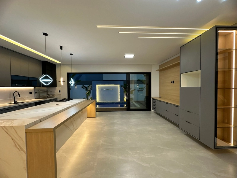Casa nova com 4 suítes e piscina! Condomínio OuroVille Taubaté SP: 107ª foto da galeria de imagens do imóvel