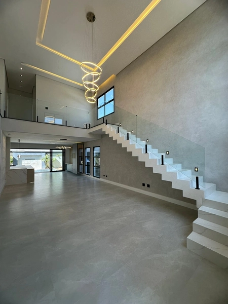 Casa nova com 4 suítes e piscina! Condomínio OuroVille Taubaté SP: 2ª foto da galeria de imagens do imóvel