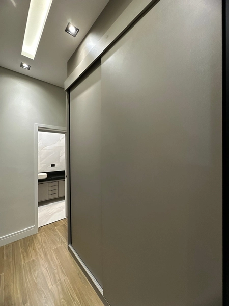 Casa nova com 4 suítes e piscina! Condomínio OuroVille Taubaté SP: 86ª foto da galeria de imagens do imóvel