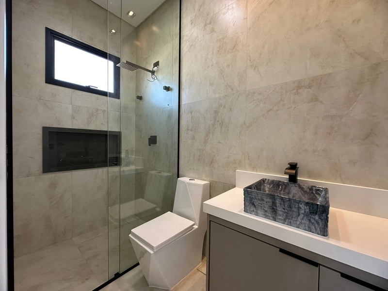 Casa nova com 4 suítes e piscina! Condomínio OuroVille Taubaté SP: 51ª foto da galeria de imagens do imóvel