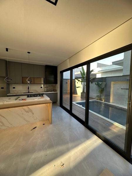 Casa nova com 4 suítes e piscina! Condomínio OuroVille Taubaté SP: 65ª foto da galeria de imagens do imóvel