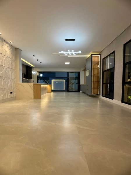 Casa nova com 4 suítes e piscina! Condomínio OuroVille Taubaté SP: 103ª foto da galeria de imagens do imóvel