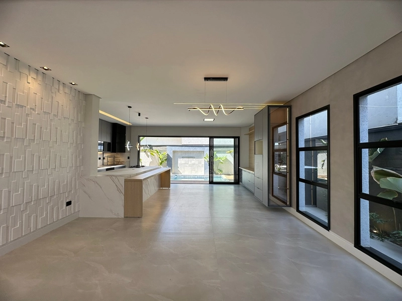 Casa nova com 4 suítes e piscina! Condomínio OuroVille Taubaté SP: 4ª foto da galeria de imagens do imóvel